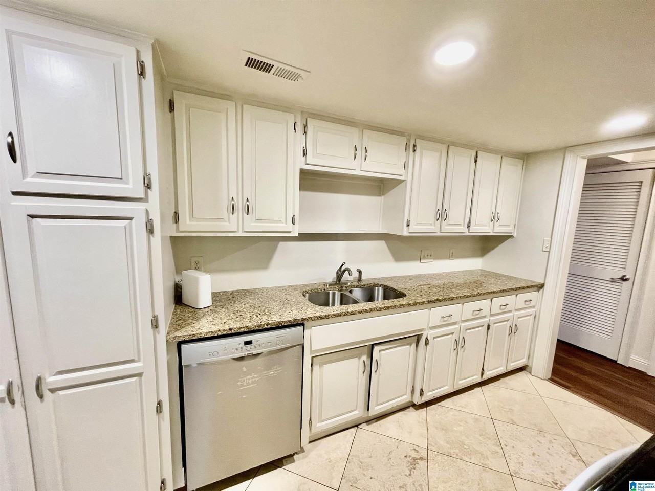 608 Mountain Laurel Ct - Photo 7 of 21