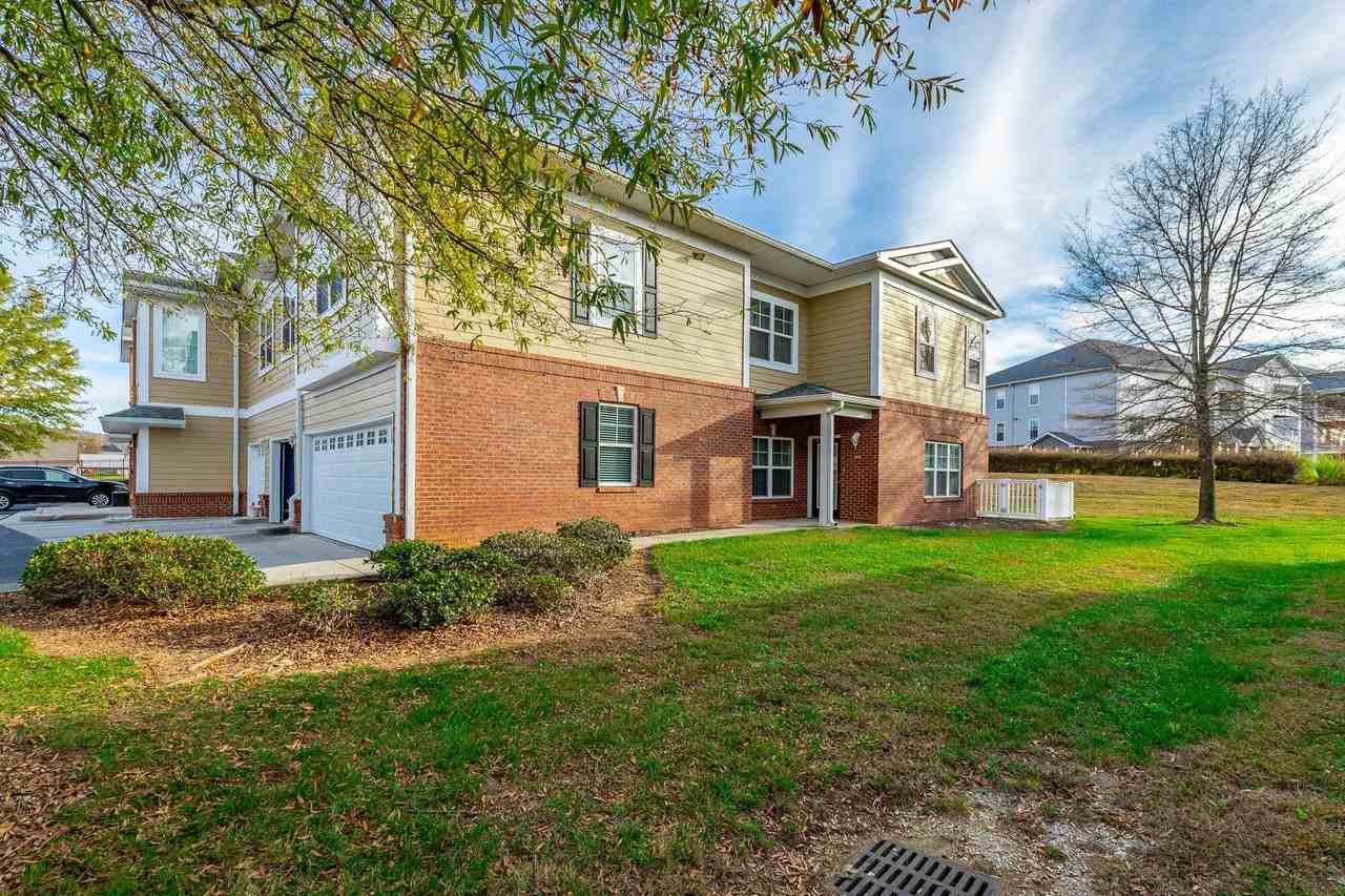 6105 Regency Ct - Photo 2 of 37