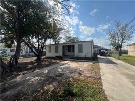 featured image of 4031 W Vanderbilt Dr