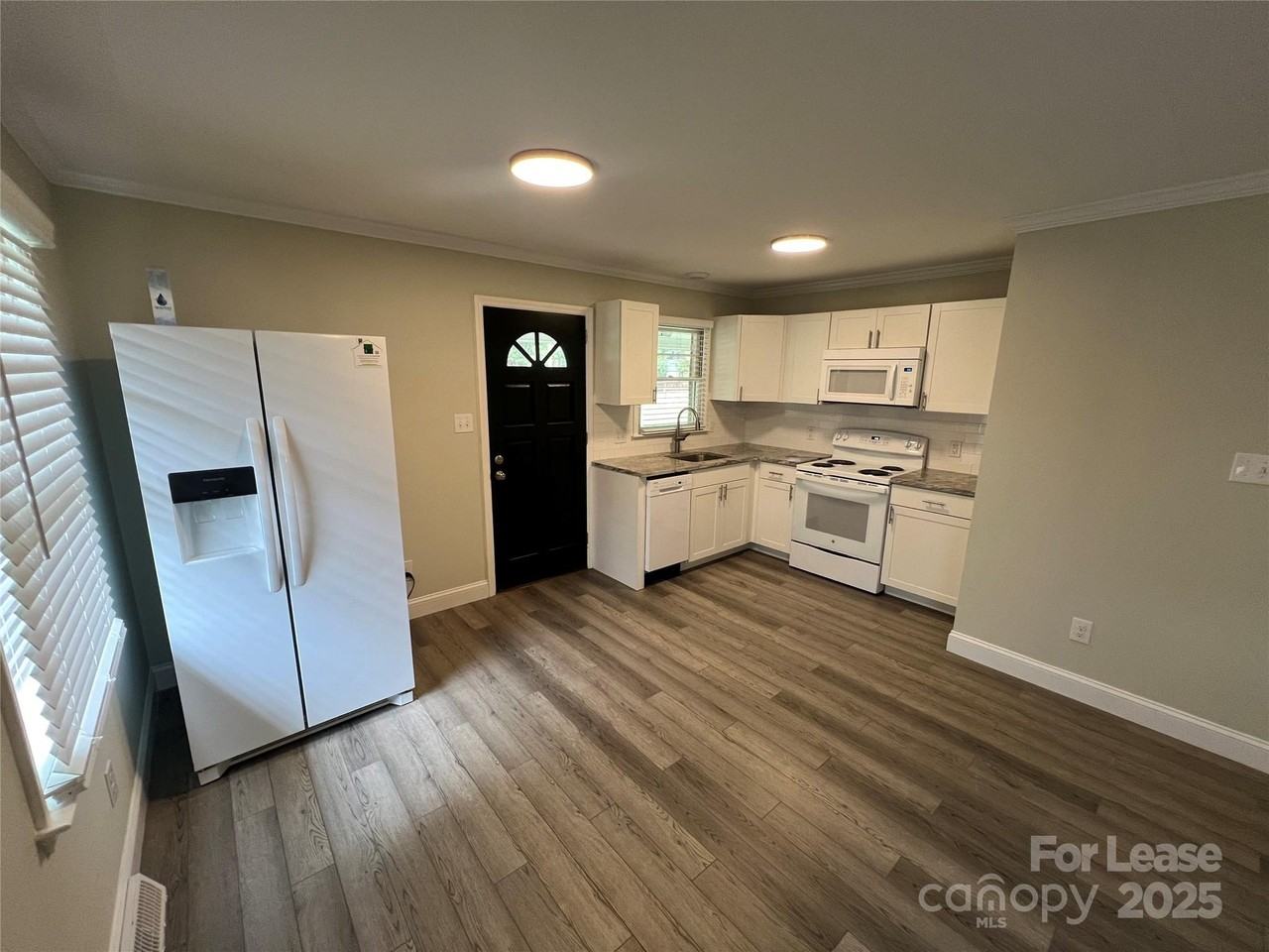 104 Secrest Avenue - Photo 3 of 10