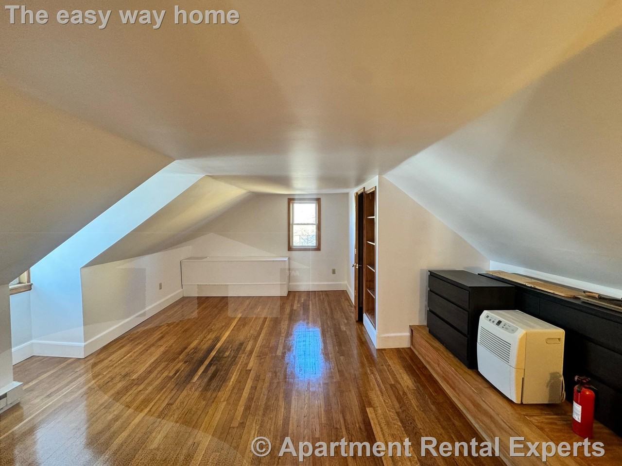 8 Allen Street #3 - Photo 4 of 12