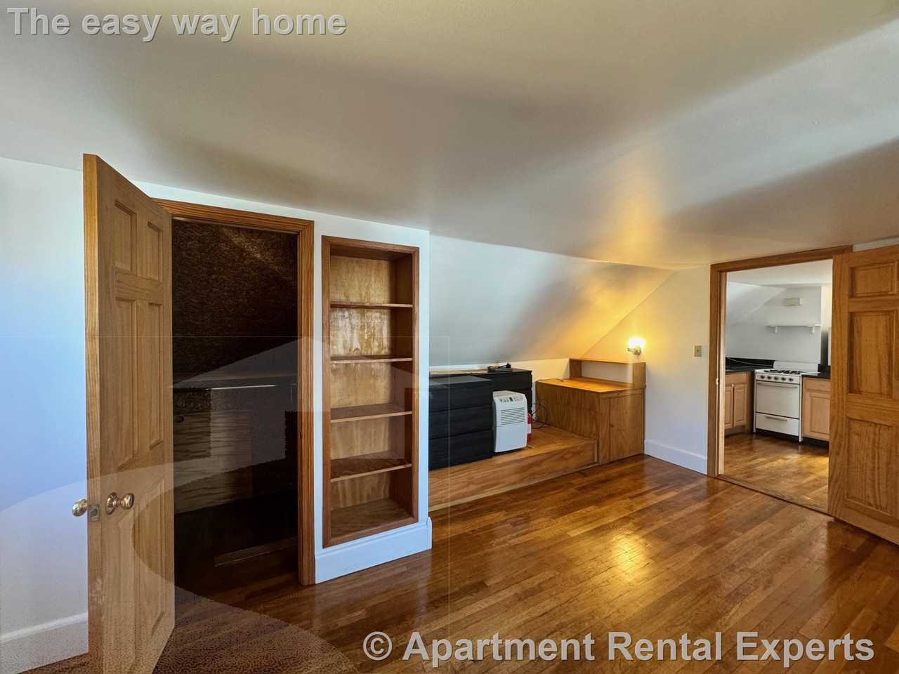 8 Allen Street #3 - Photo 5 of 12