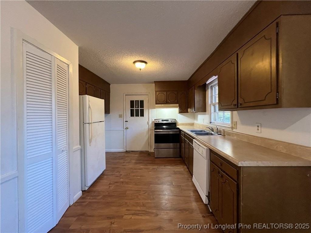 236 Ramona Dr - Photo 4 of 11