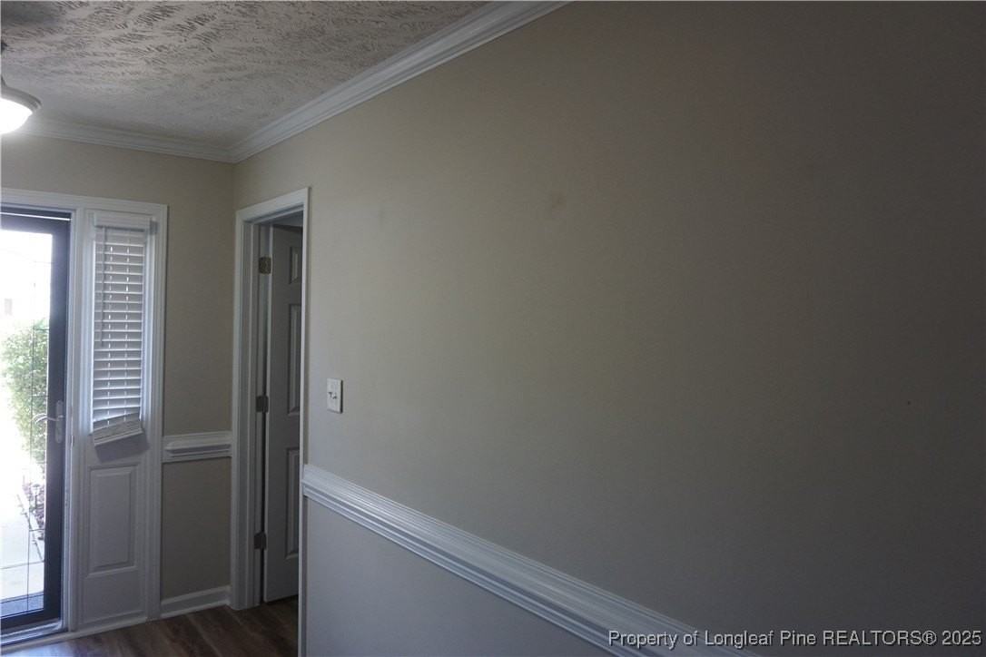 2913 Aristocrat Ln - Photo 4 of 30