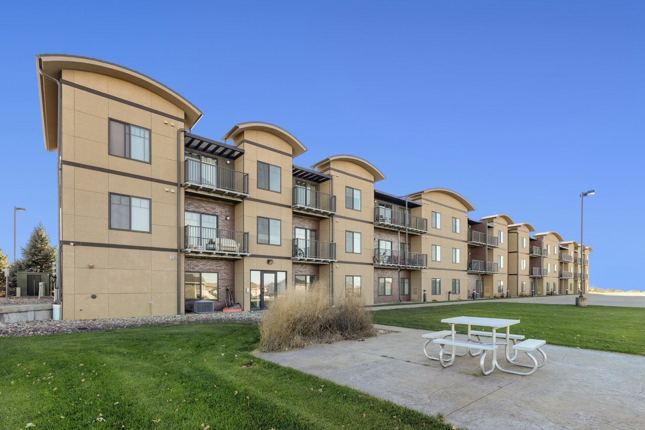 Highlands Ridge Apartments - Photo 4 of 16