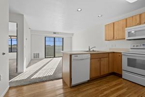 featured image of 2412 E 4th St