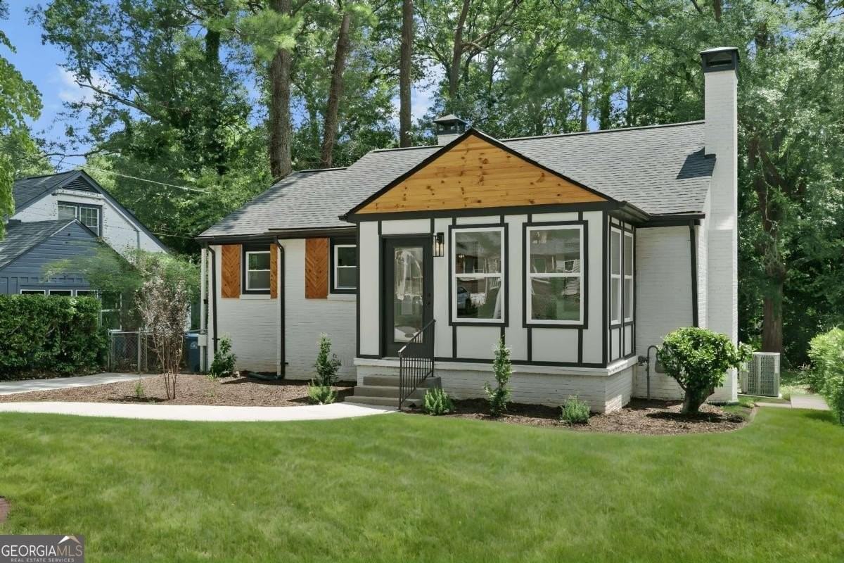 1658 Altadena Place Southwest - Photo 5 of 47