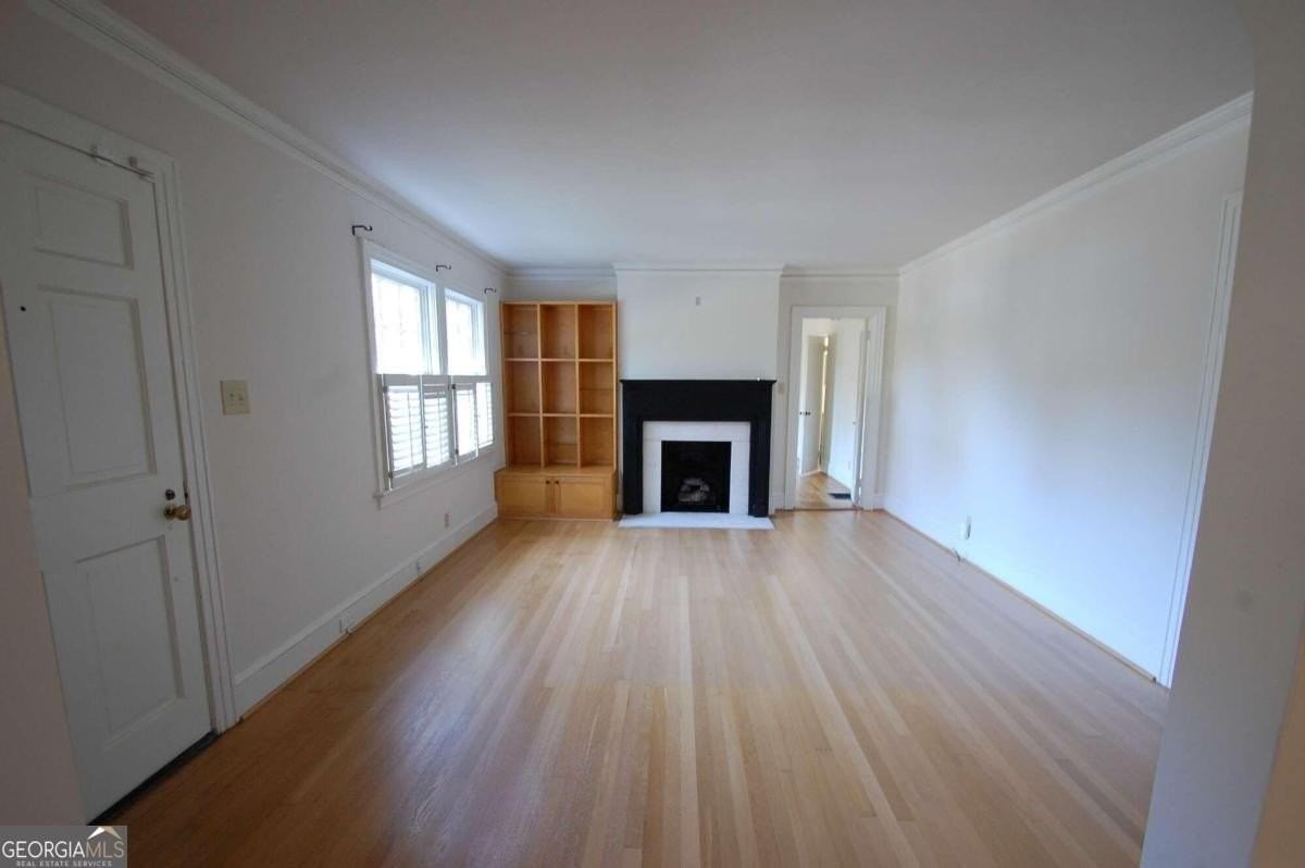 3347 College St - Photo 4 of 40