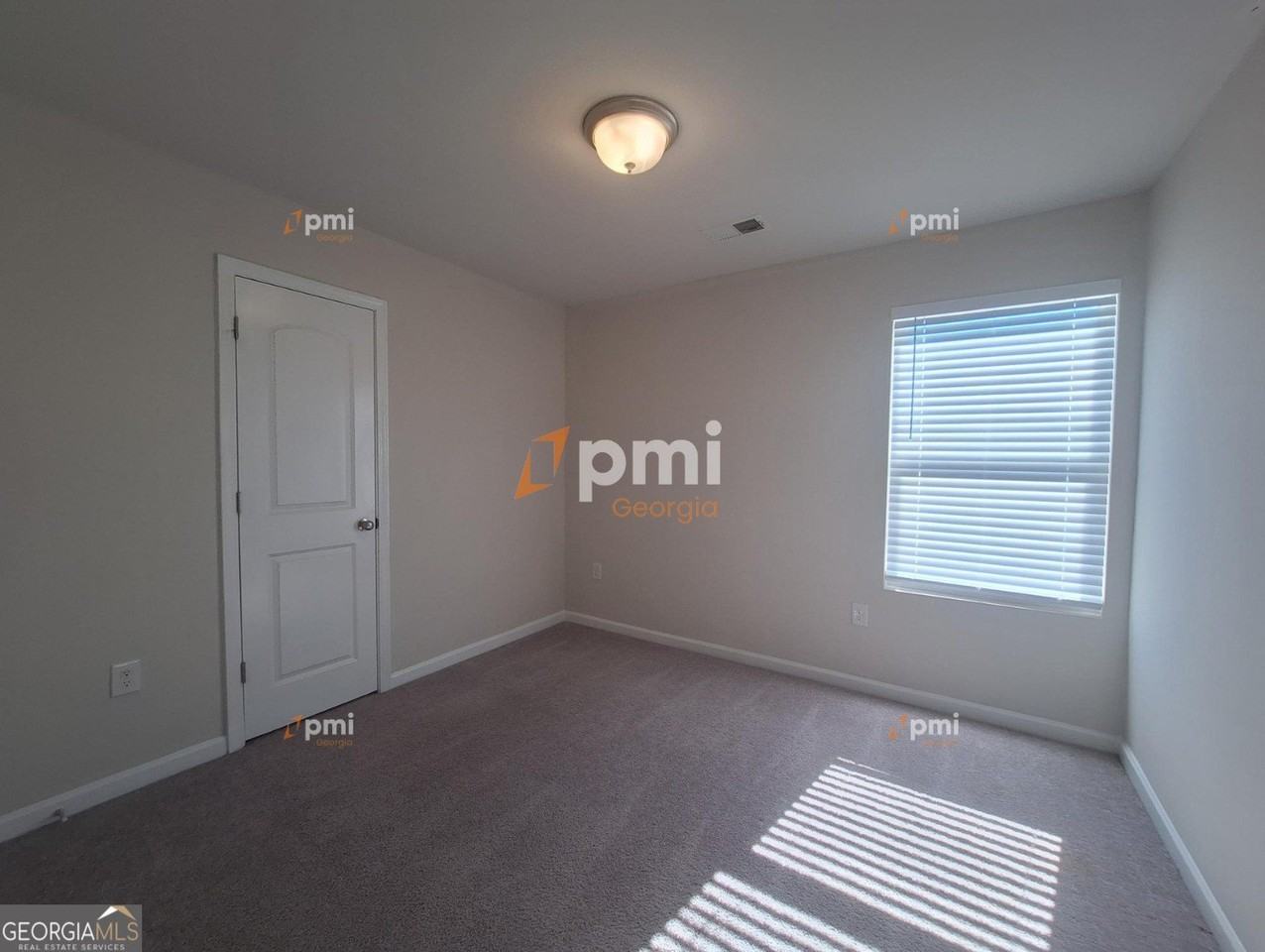 437 Kildare Way - Photo 6 of 16