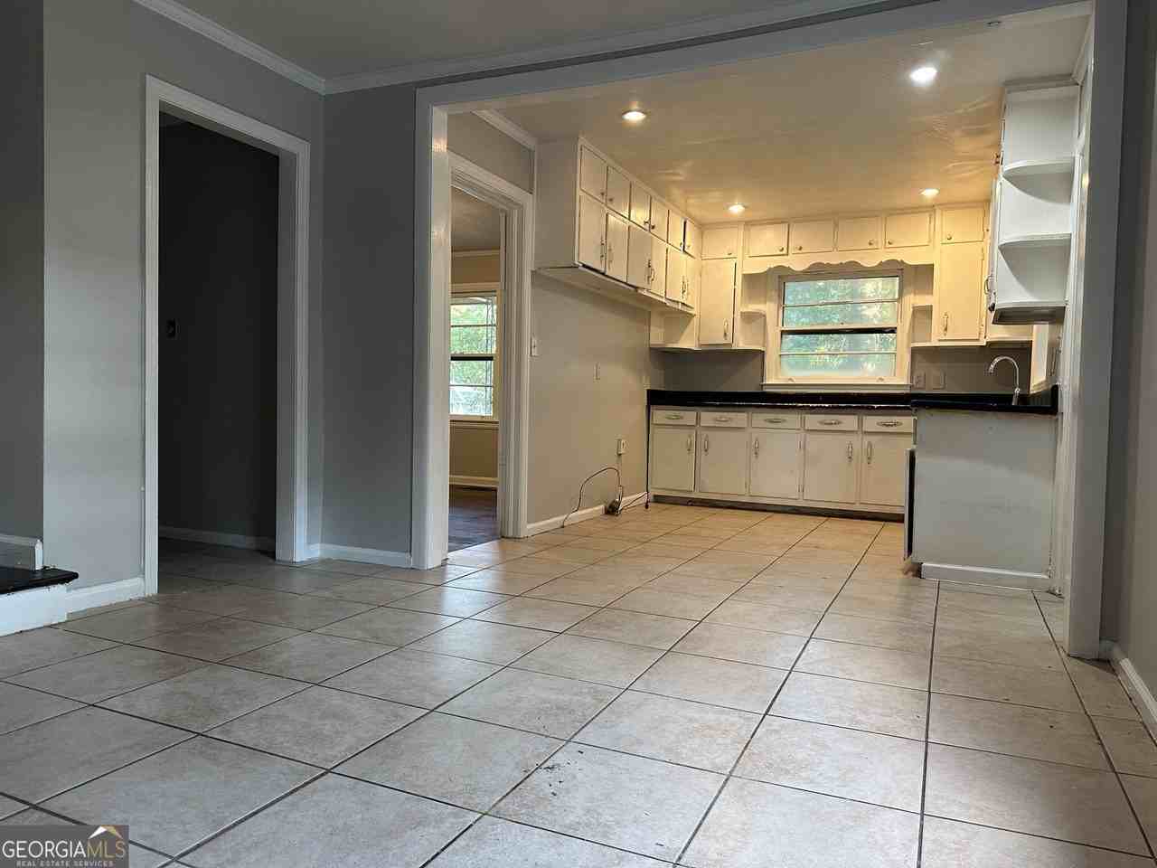 498 North Ave - Photo 3 of 35