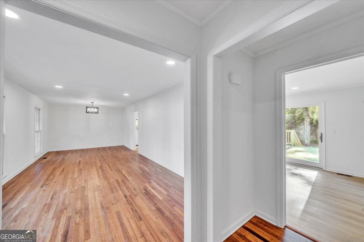 1806 Knox Street - Photo 5 of 49