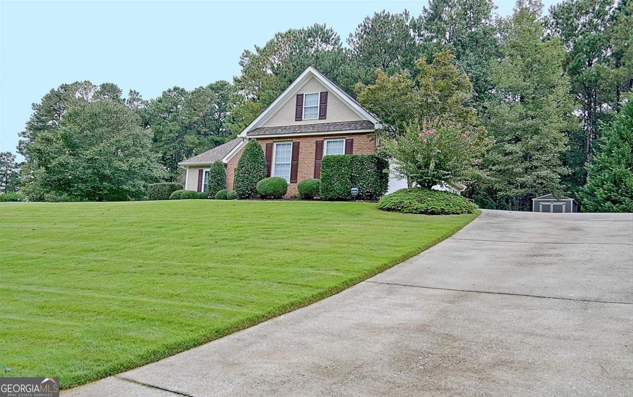 21 21 Wellington Manor Drive - Photo 2 of 36