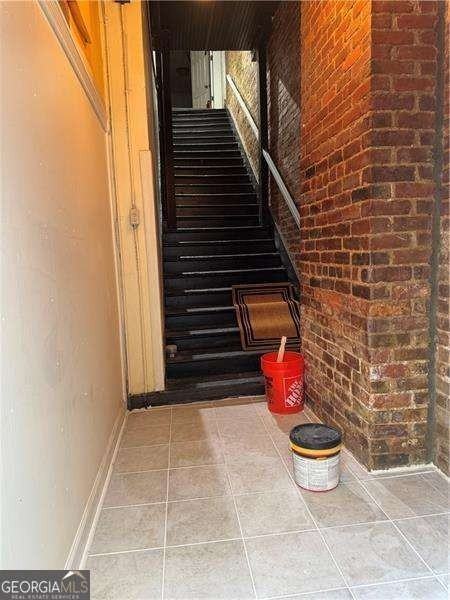 138 Edgewood Avenue Northeast - Photo 3 of 22