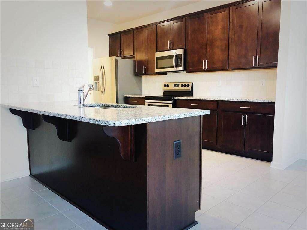 256 Staley Dr - Photo 4 of 8