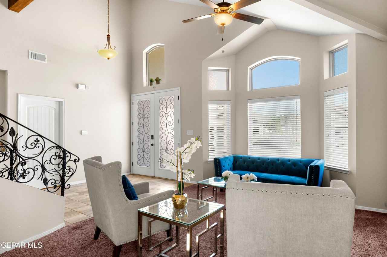 13232 Emerald Isle Street - Photo 5 of 39