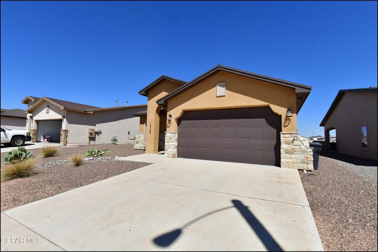 15149 Imagine Dr - Photo 4 of 45