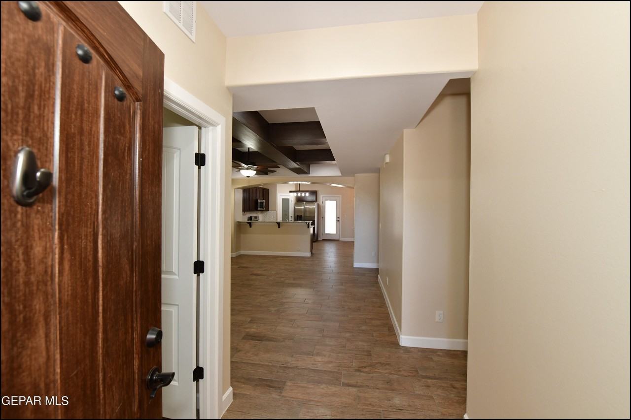 15149 Imagine Dr - Photo 6 of 45