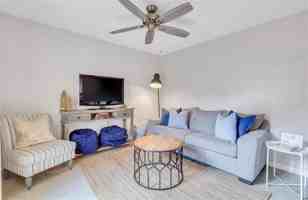 featured image of 850 Mallery Street