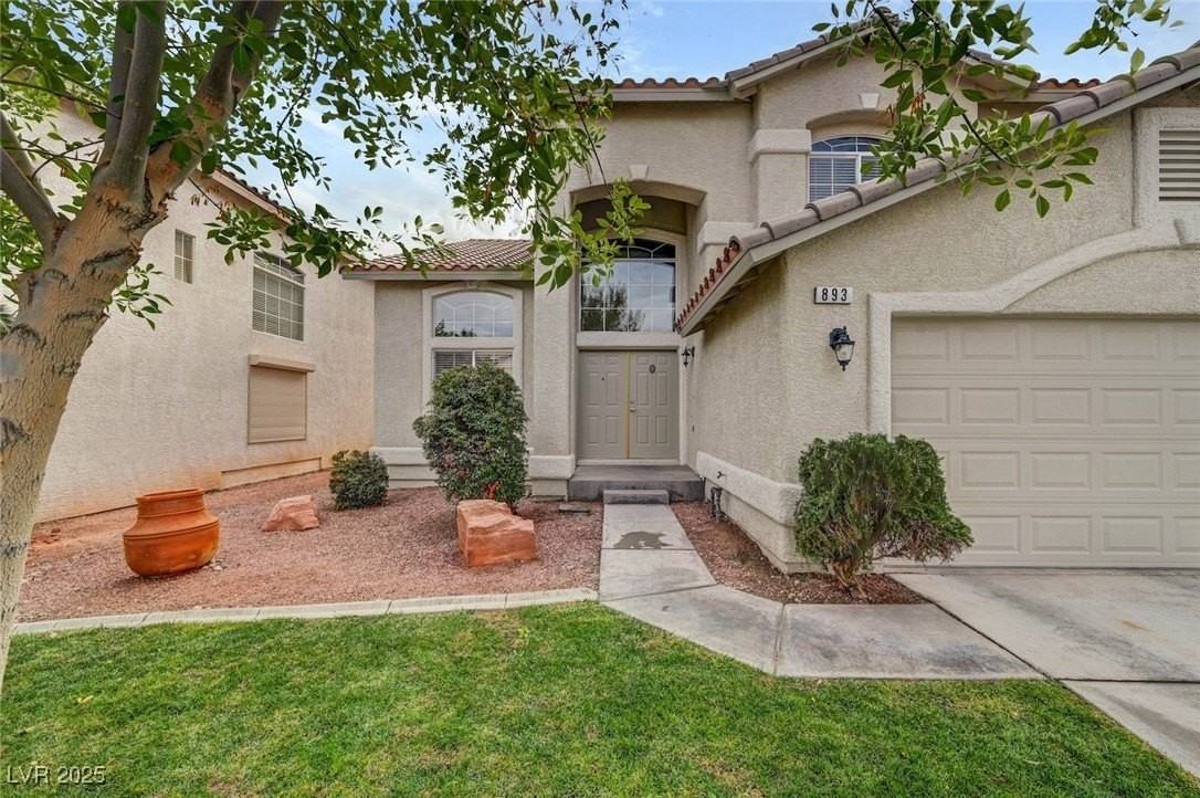 893 Dancing Vines Ave - Photo 4 of 50