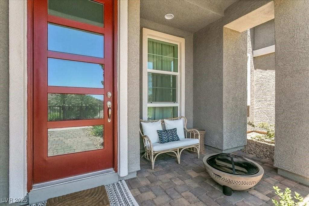 92 Kimberlite Dr - Photo 3 of 36