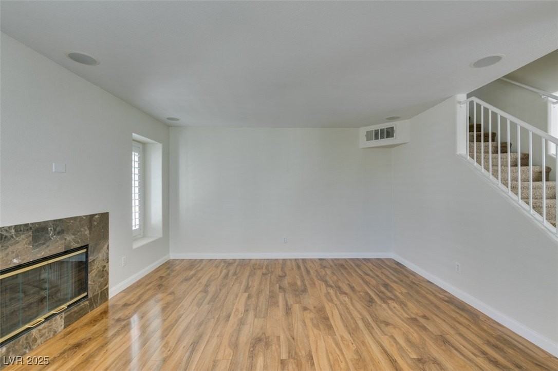 205 Luninborg Street - Photo 4 of 41