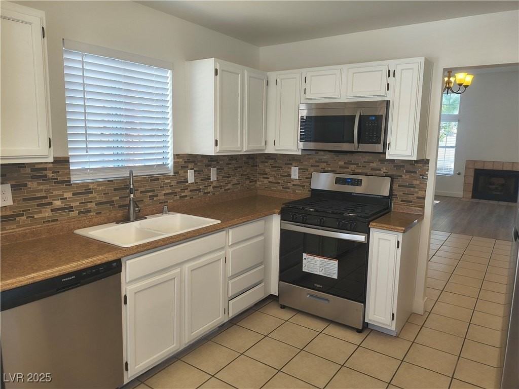 7625 Shore Haven Dr - Photo 6 of 28