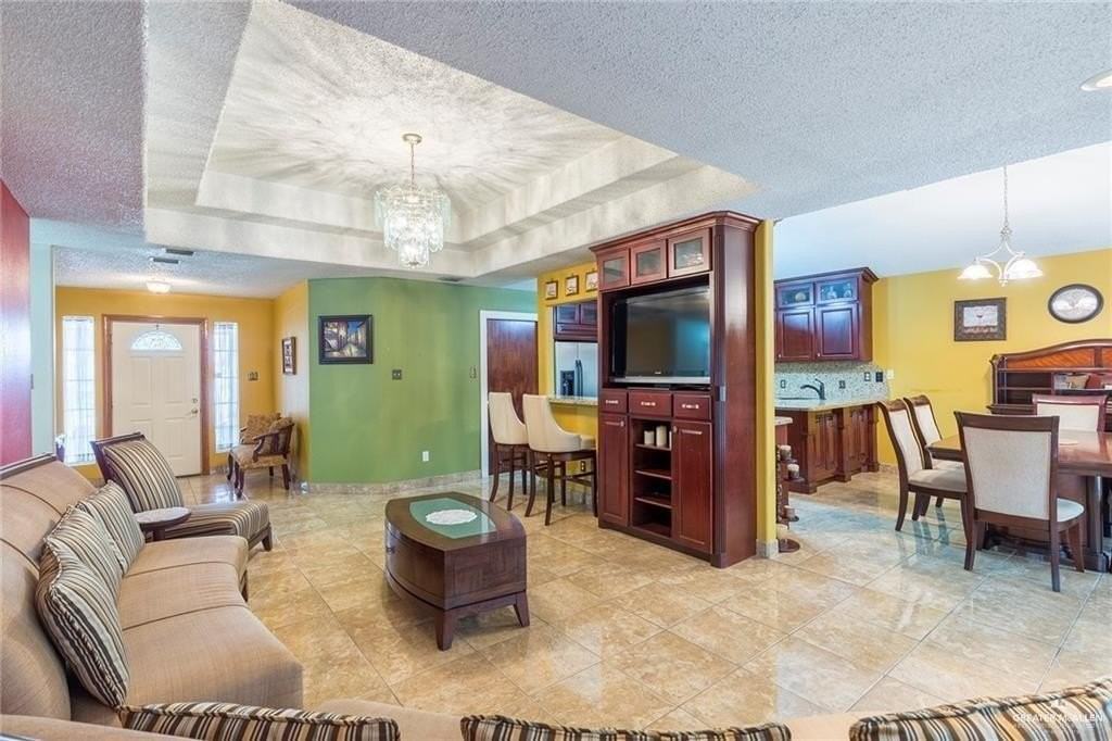 1801 Crown Pointe Blvd - Photo 2 of 19