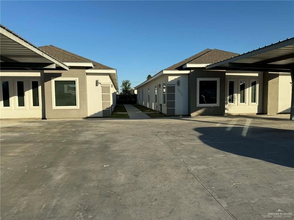 1316 S Xanthia St #4