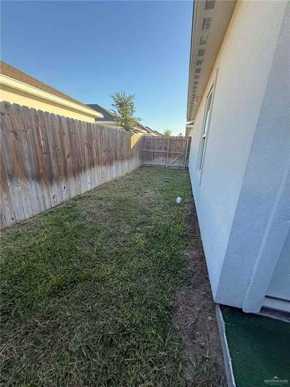 1316 S Xanthia St #4 - Photo 5 of 17