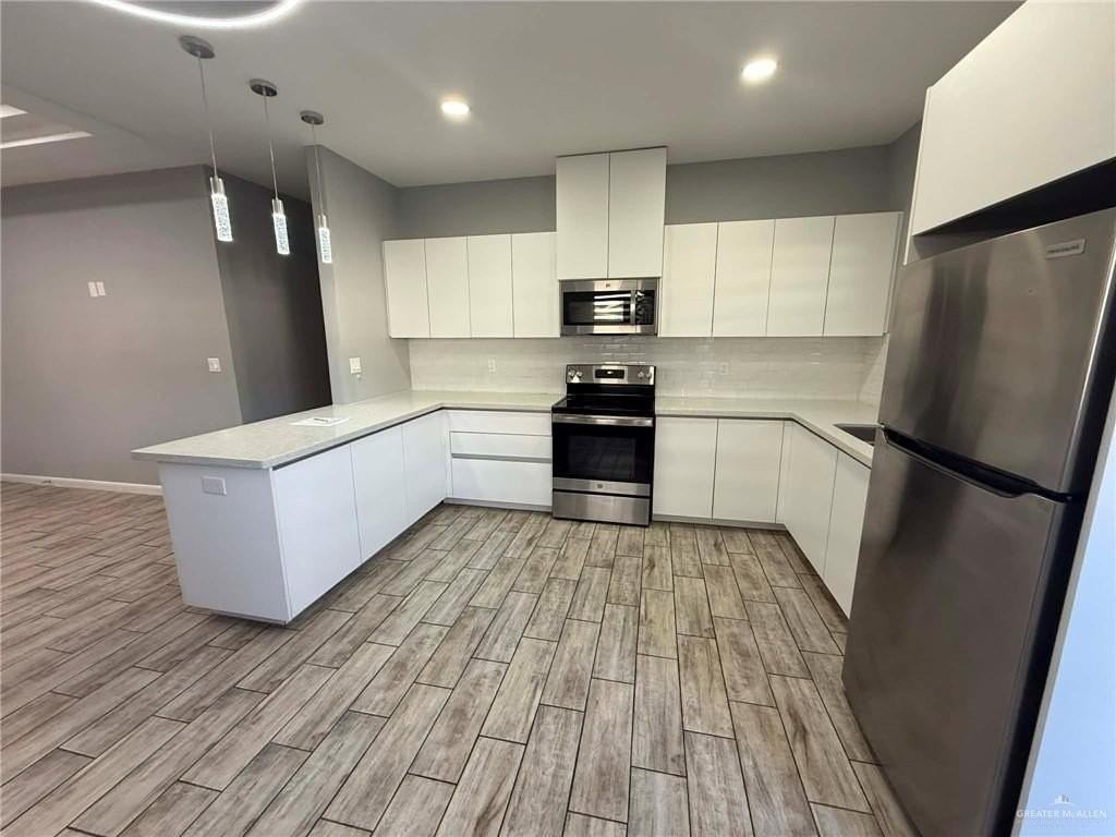 1316 S Xanthia St #4 - Photo 6 of 17