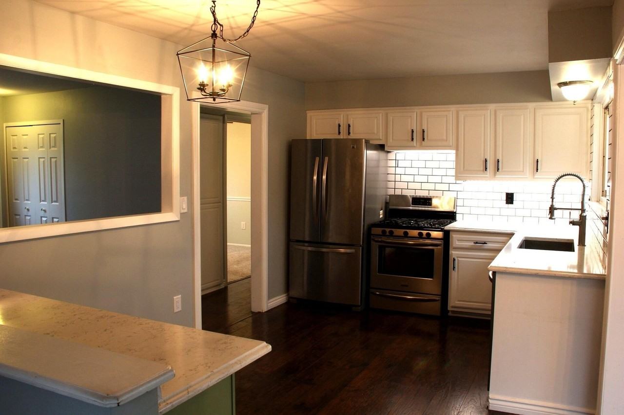 43592 Champlain Ct - Photo 4 of 29