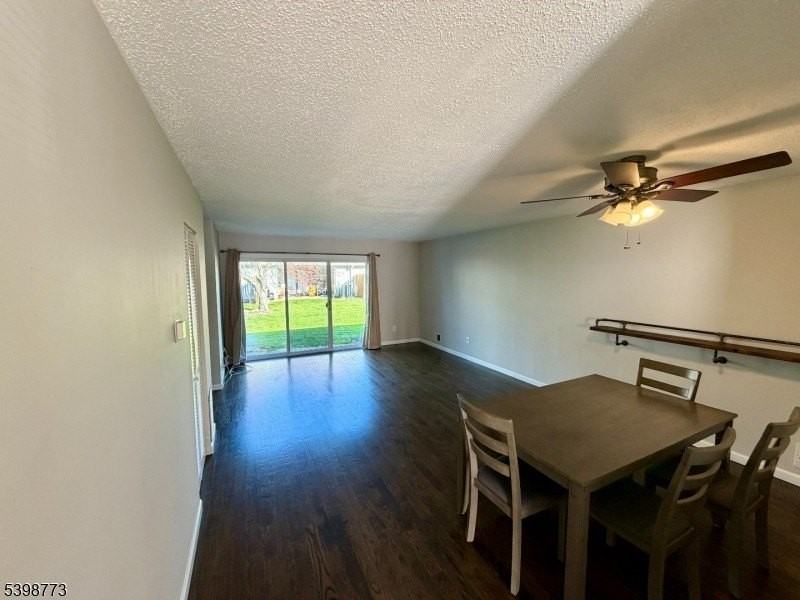 347 Bromley Pl - Photo 5 of 17