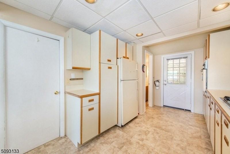 21 E Shore Rd - Photo 7 of 31