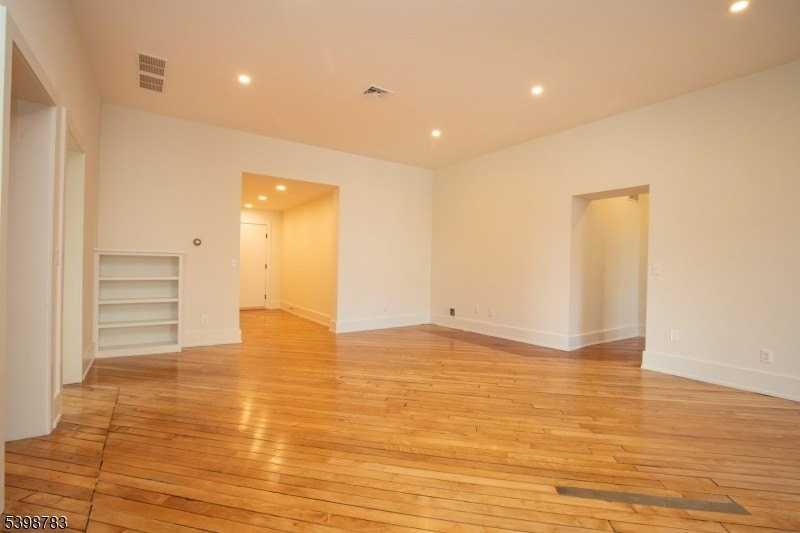 71 N Main St #201 - Photo 6 of 27