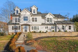 featured image of 215 Summit Avenue