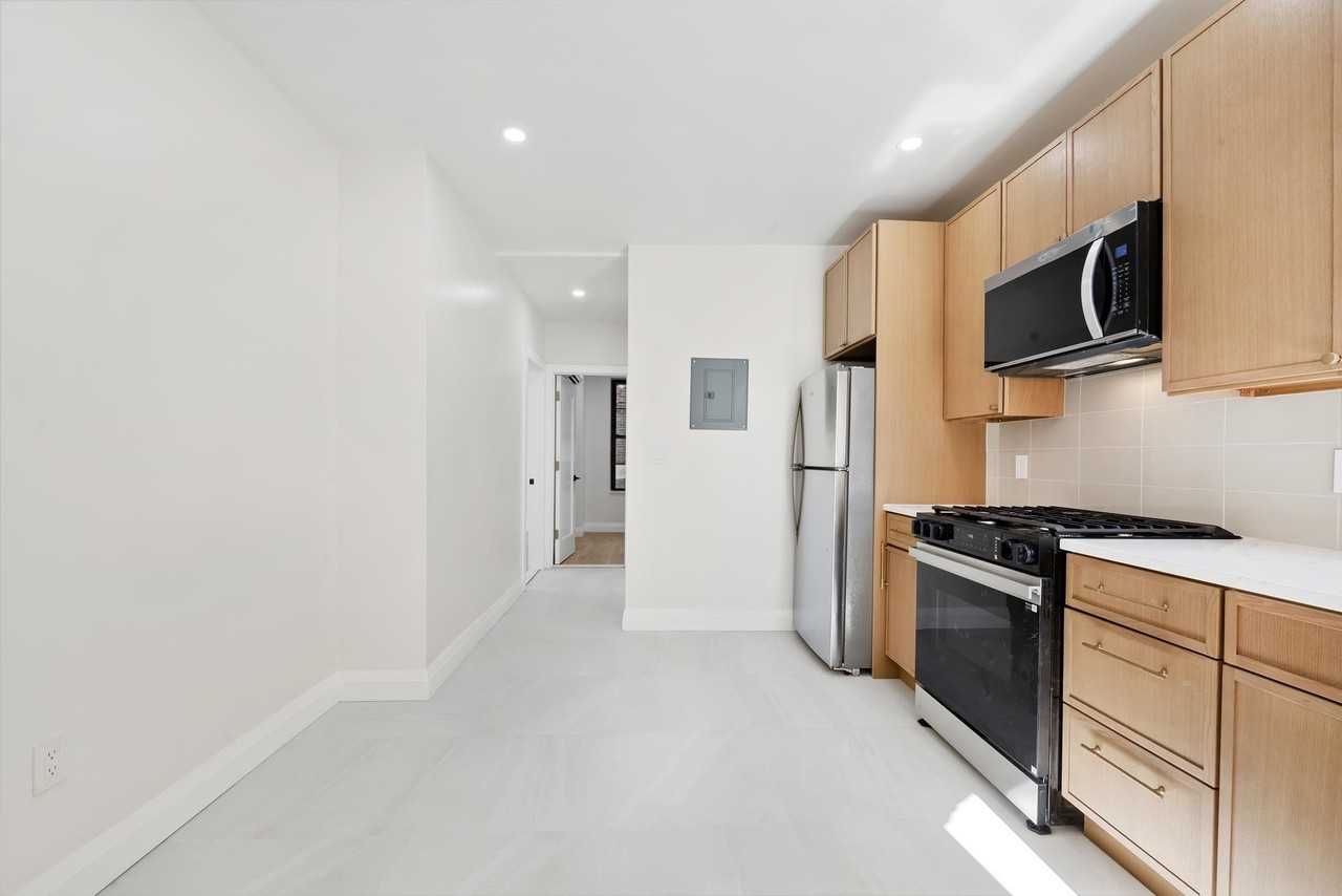 346 Liberty Avenue #3 - Photo 3 of 12