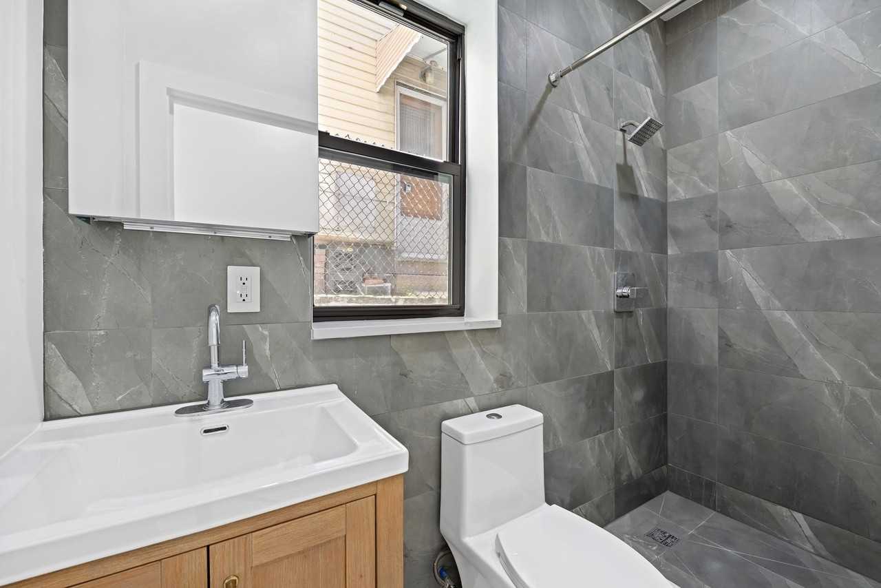 346 Liberty Avenue #3 - Photo 5 of 12