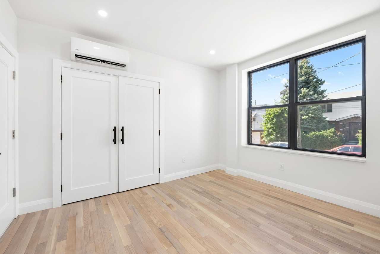 346 Liberty Avenue #3 - Photo 7 of 12