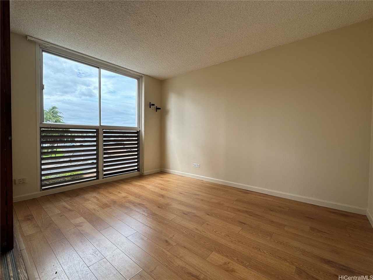 1676 Ala Moana Blvd Apt 203 #203 - Photo 5 of 16