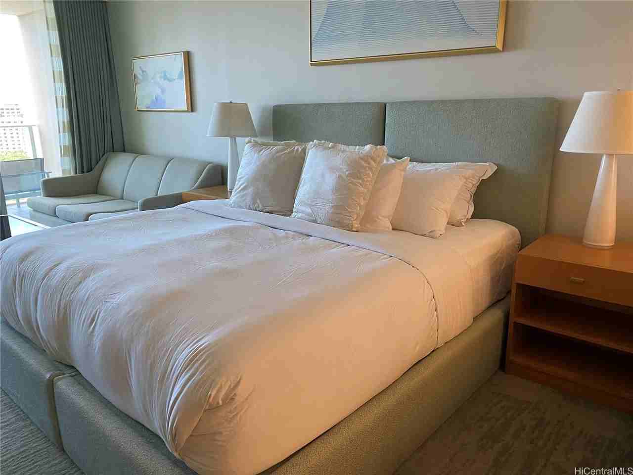 383 Kalaimoku St Unit 1803 #1803 - Photo 6 of 21