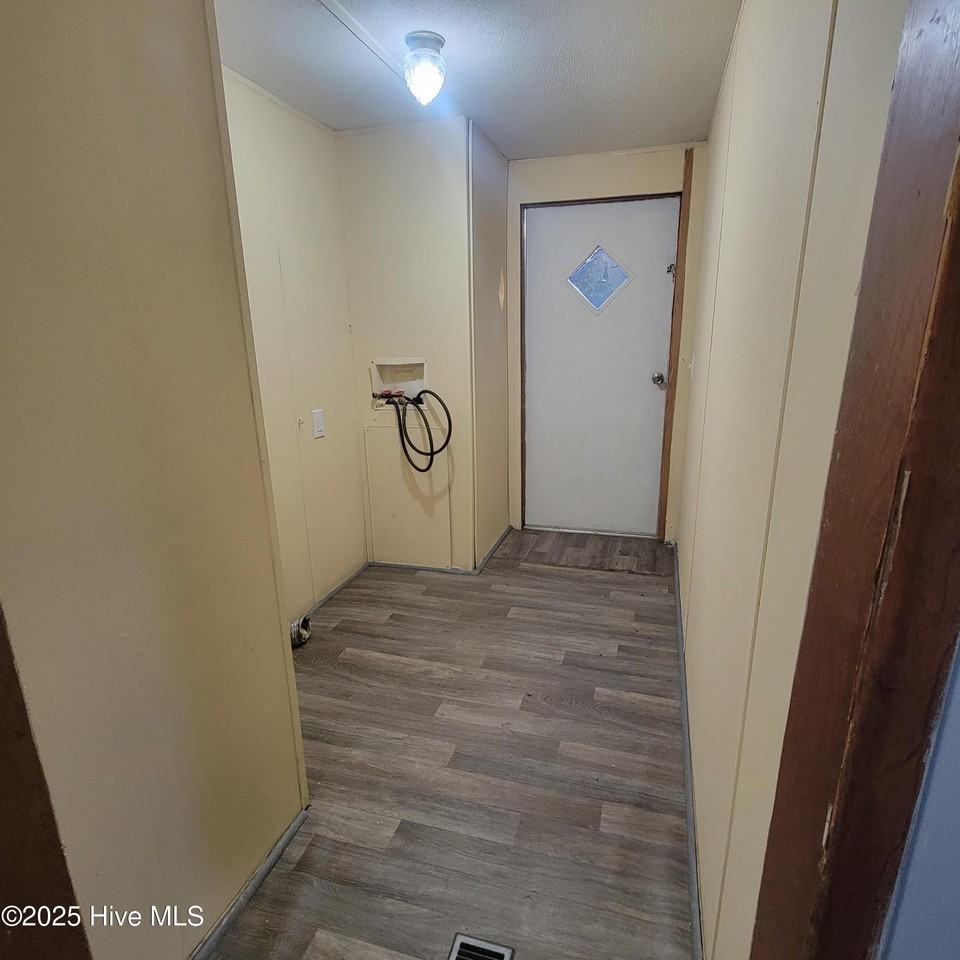 84 Peterson Hill Ave - Photo 4 of 11