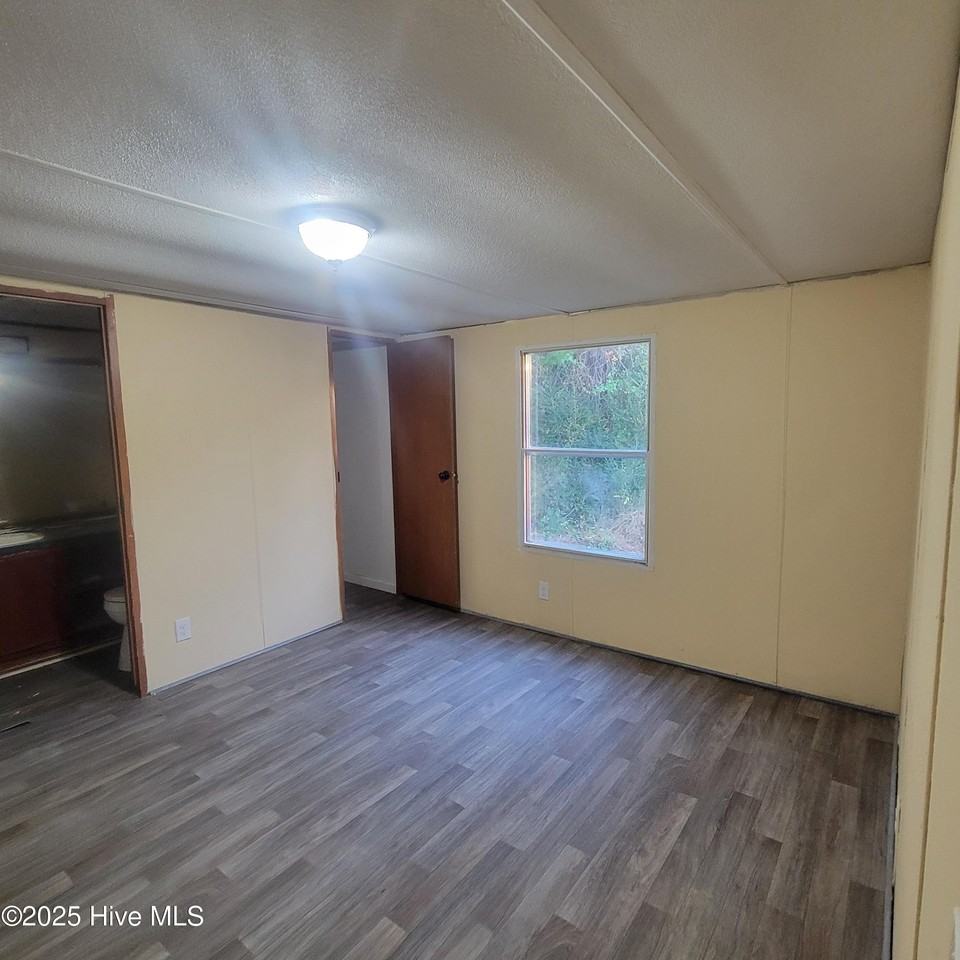 84 Peterson Hill Ave - Photo 5 of 11