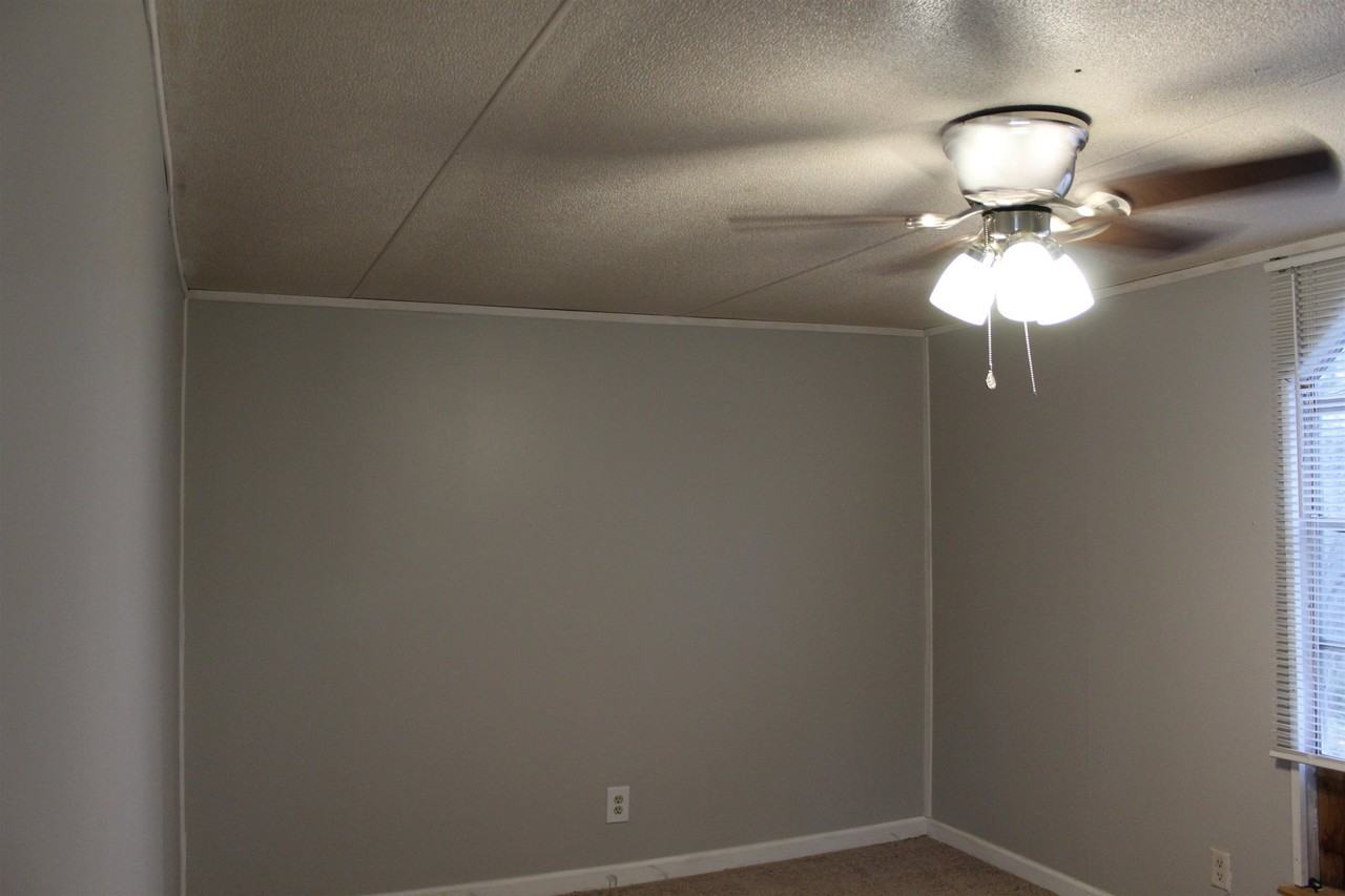 919 Austin St - Photo 7 of 7