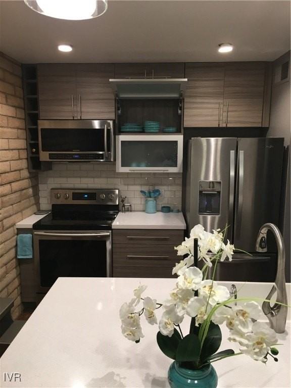 120 Country Club Dr Ste 2 #2 - Photo 4 of 24