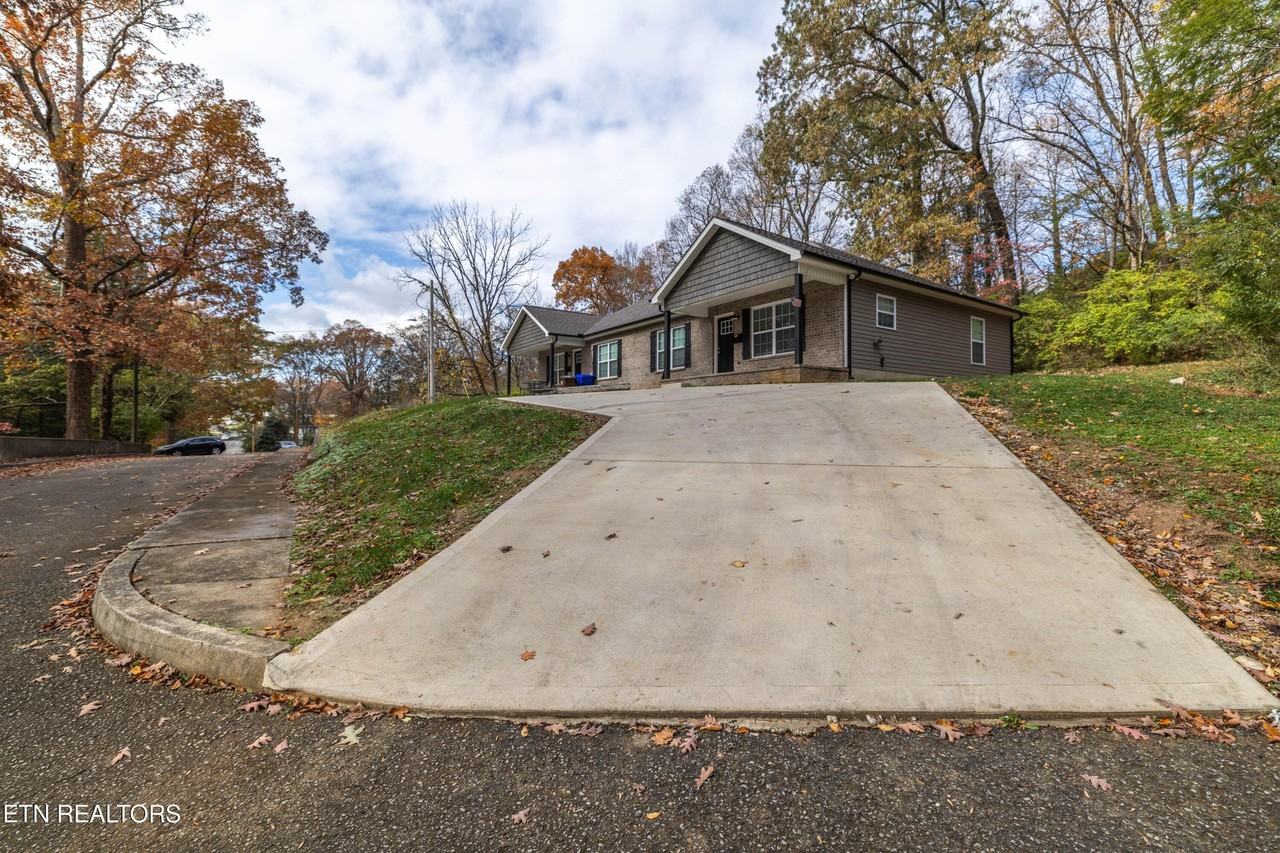 157 Wade Ln Unit 157 #157 - Photo 2 of 16
