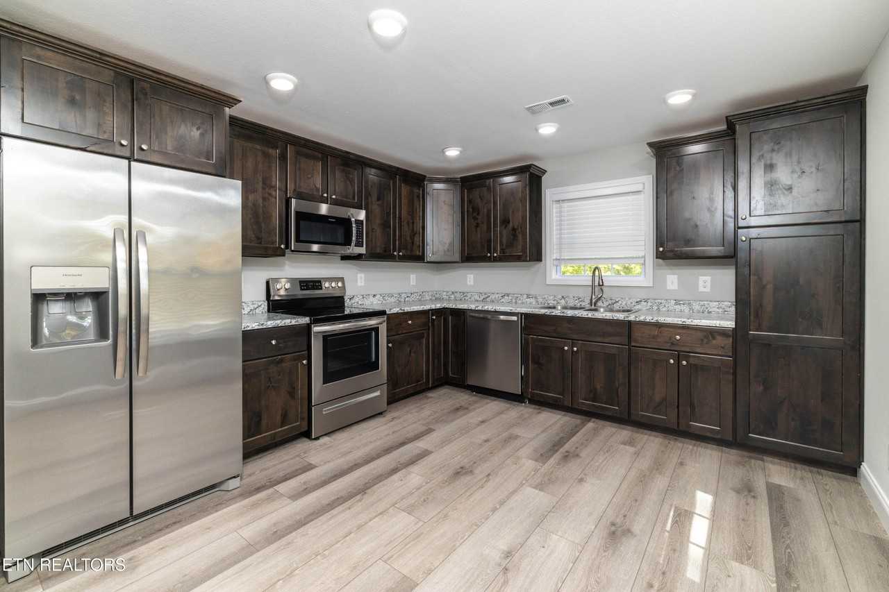 157 Wade Ln Unit 157 #157 - Photo 5 of 16