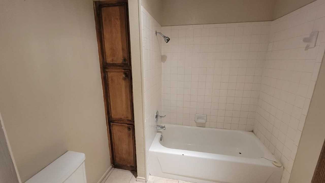 1107 80th St Apt B #B - Photo 7 of 12