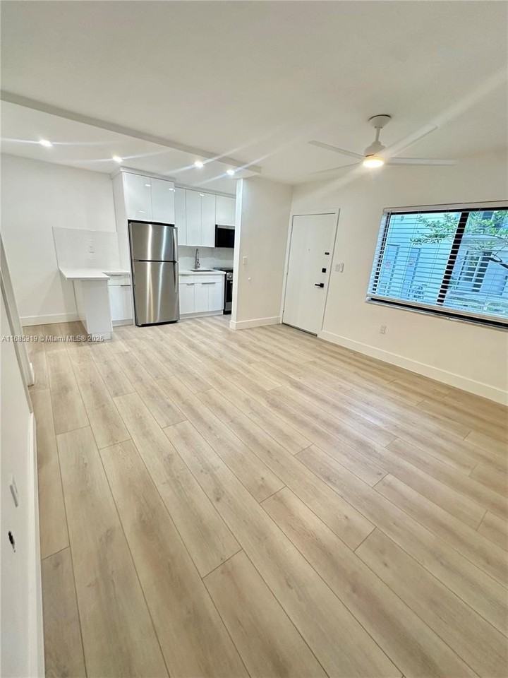 5991 Sw 76th St #A2 - Photo 4 of 15