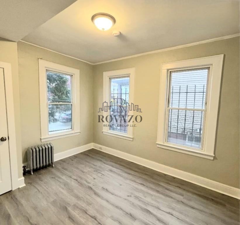 192 Shephard Ave #1 - Photo 3 of 8