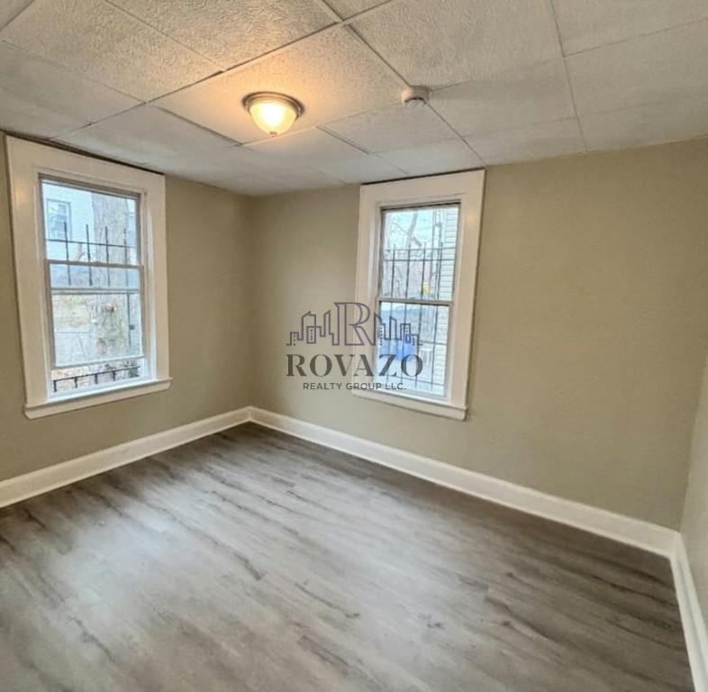 192 Shephard Ave #1 - Photo 6 of 8